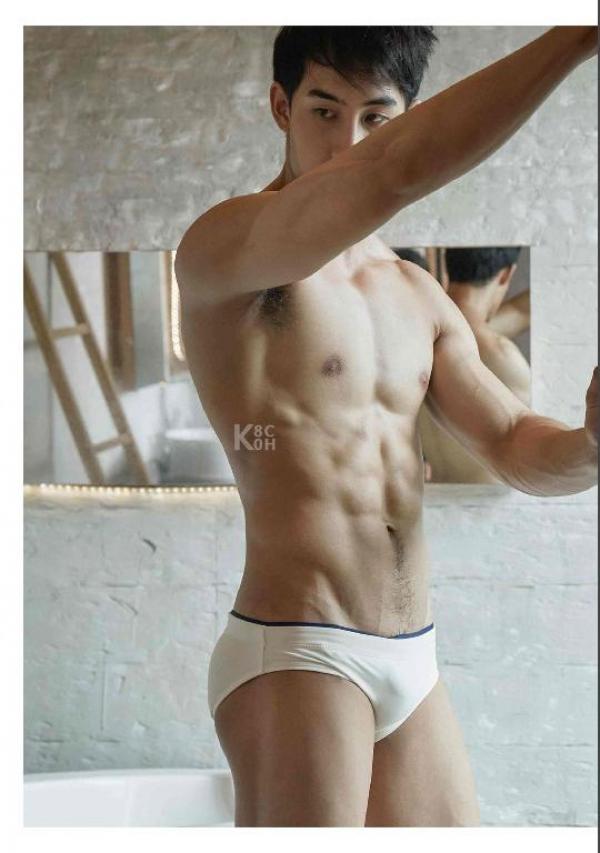 Riziist-Magazine-Issue-03-–-PALM-amp-TOR