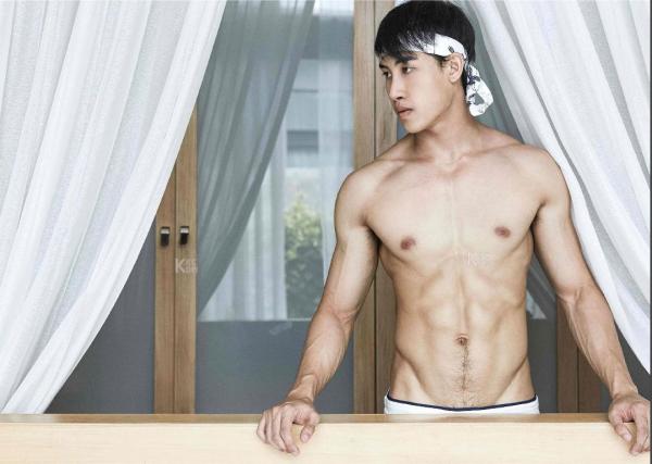 Riziist-Magazine-Issue-03-–-PALM-amp-TOR