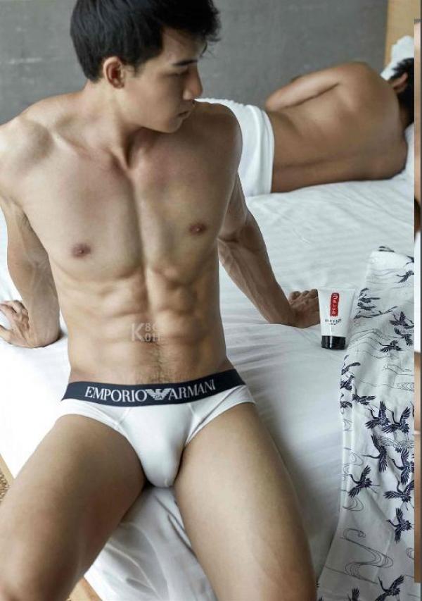 Riziist-Magazine-Issue-03-–-PALM-amp-TOR