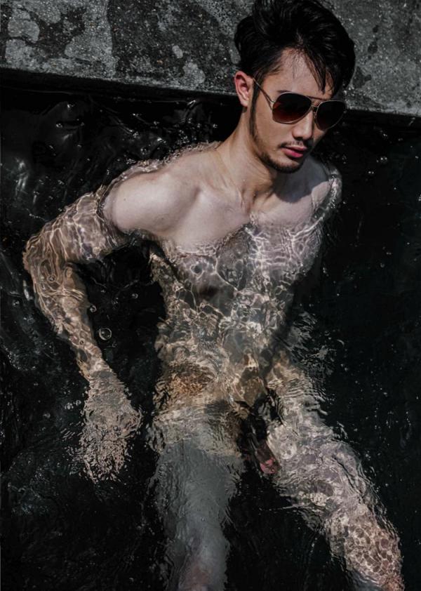 Route-Photobook-No.04-version-nude-Ebook