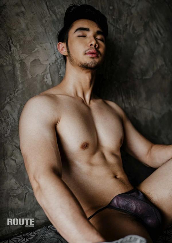 Route-Photobook-No.04-version-nude-Ebook