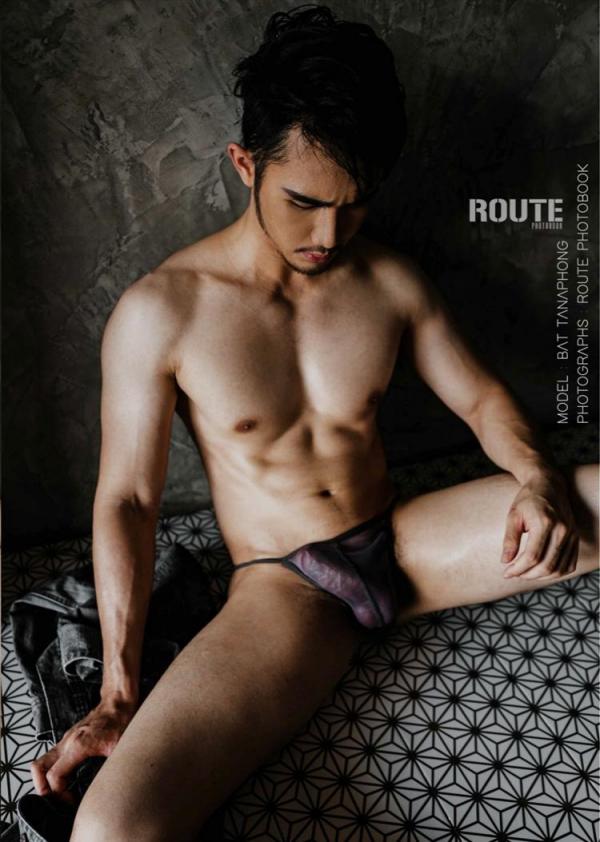 Route-Photobook-No.04-version-nude-Ebook