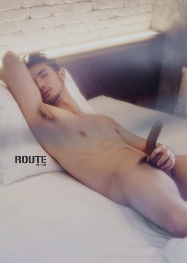 Route-Photobook-No.04-version-nude-Ebook
