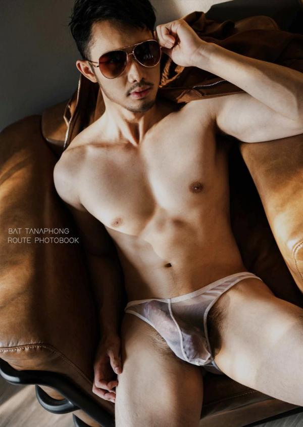 Route-Photobook-No.04-version-nude-Ebook