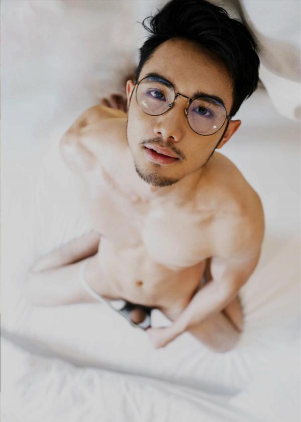 Route-Photobook-No.04-version-nude-Ebook