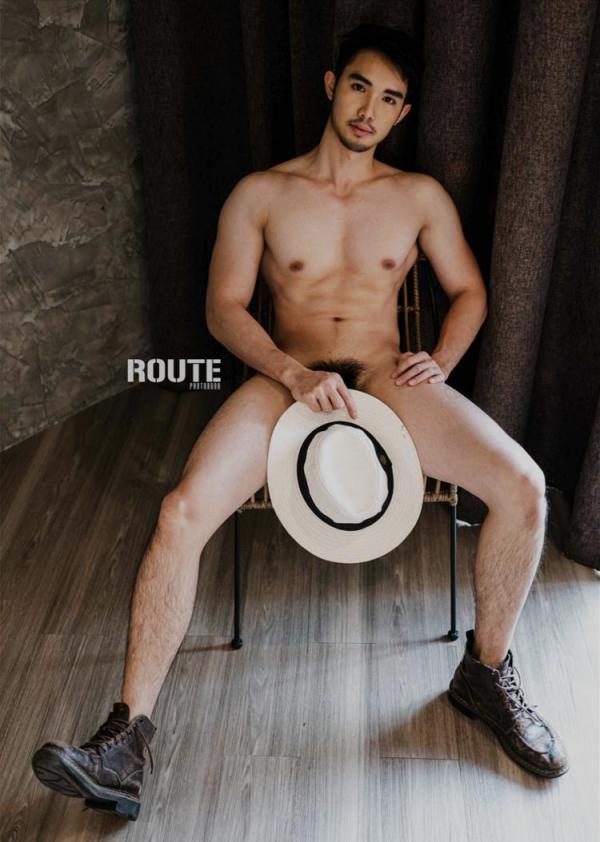 Route-Photobook-No.04-version-nude-Ebook