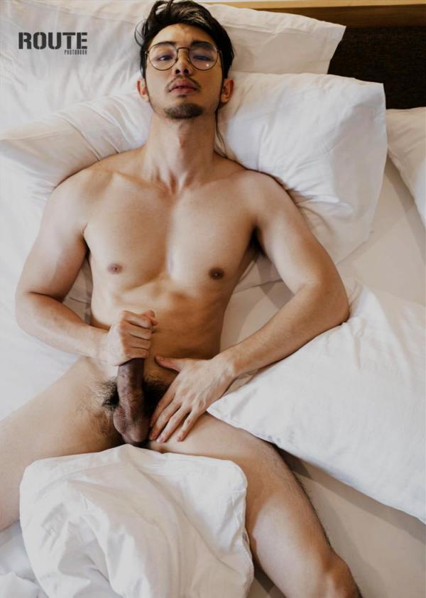 Route-Photobook-No.04-version-nude-Ebook