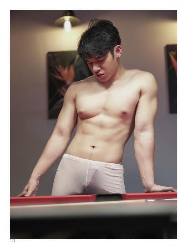 STRAIGHT-04--MOS--EbookVideo-