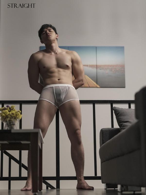 STRAIGHT-04--MOS--EbookVideo-