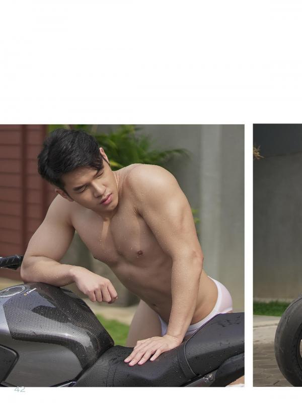 STRAIGHT-04--MOS--EbookVideo-