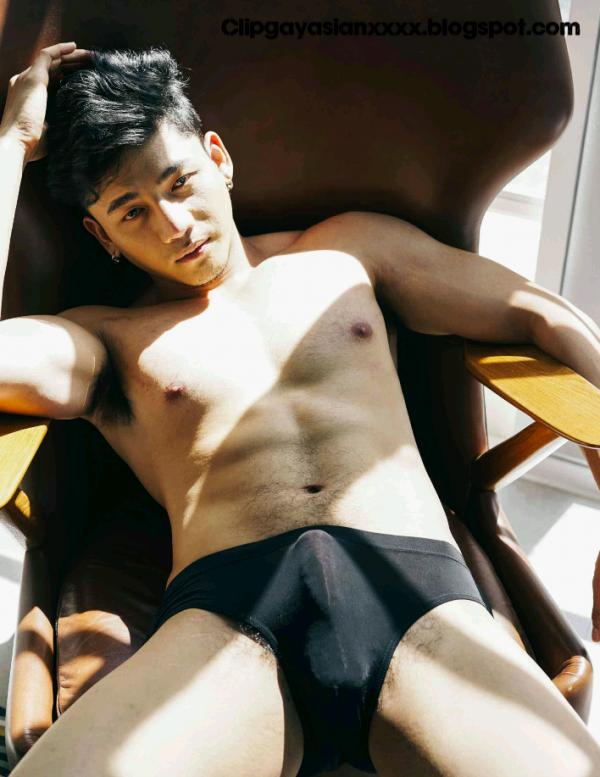 STRAIGHT-NO.05--FORD