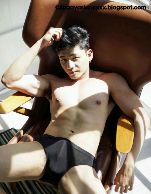 STRAIGHT-NO.05--FORD