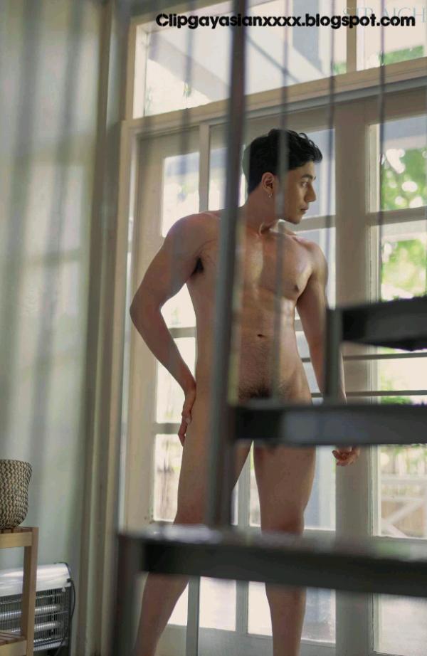 STRAIGHT-NO.05--FORD