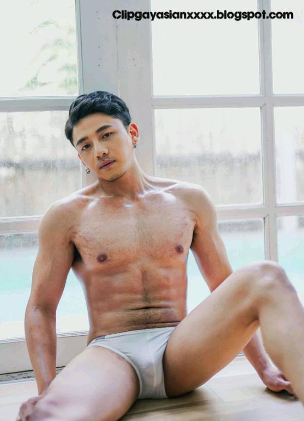 STRAIGHT-NO.05--FORD