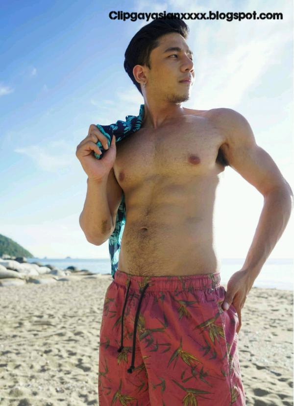 STRAIGHT-NO.05--FORD