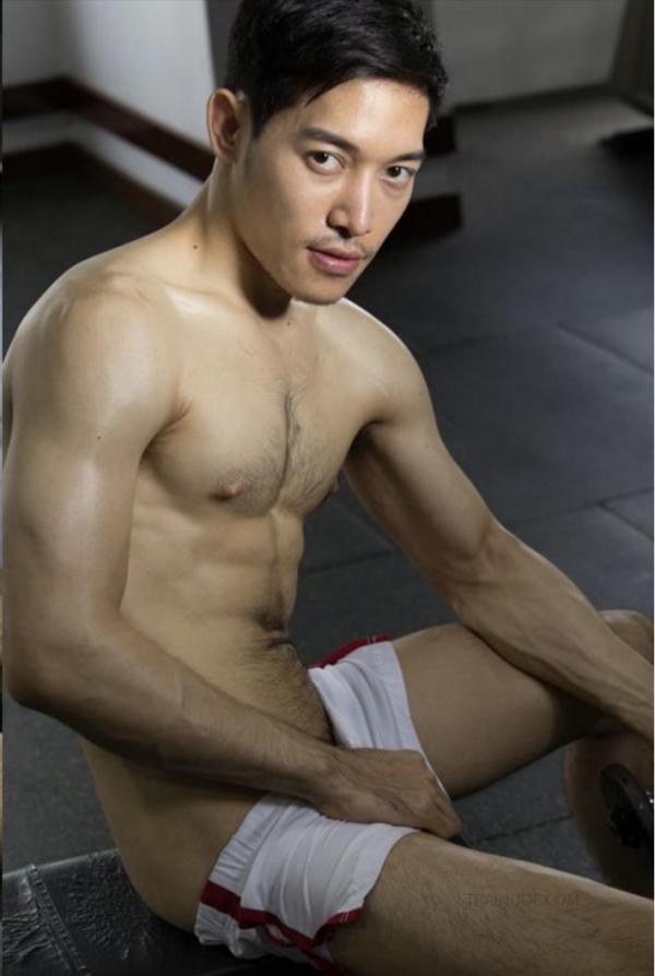 TXD-Magazine-Vol.5--Arthur-Awakening