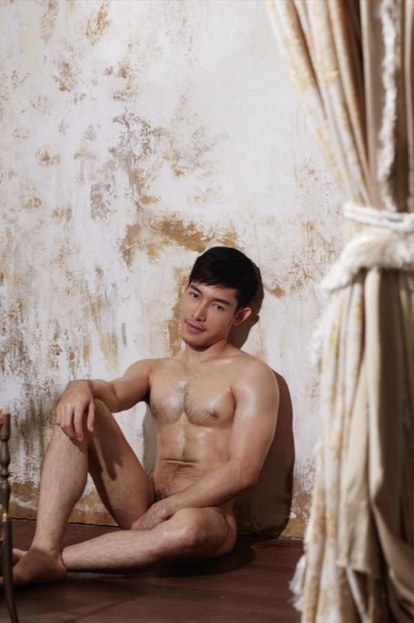 TXD-Magazine-Vol.5--Arthur-Awakening