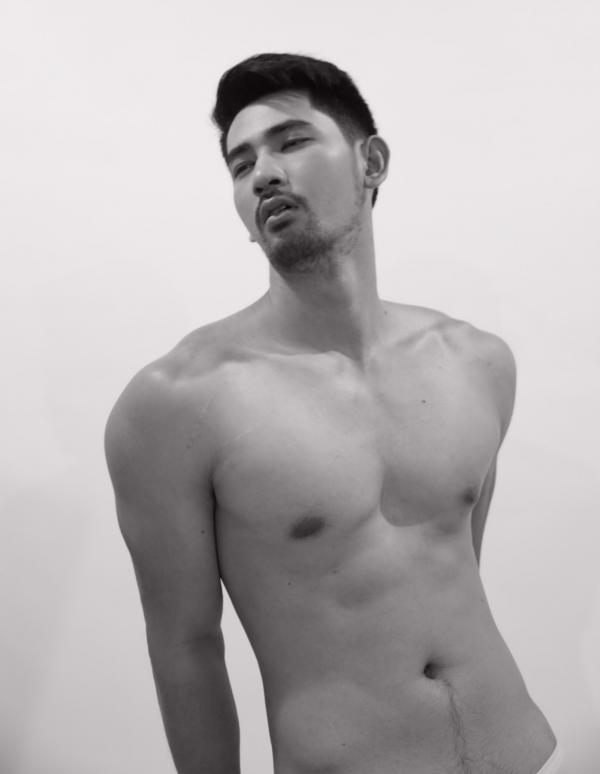 Touch-My-Body-01--Rome-Panupong