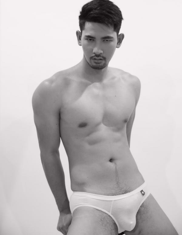 Touch-My-Body-01--Rome-Panupong