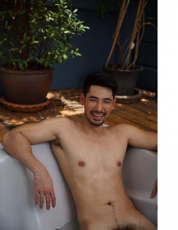 Touch-My-Body-01--Rome-Panupong