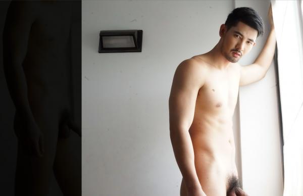 Touch-My-Body-01--Rome-Panupong