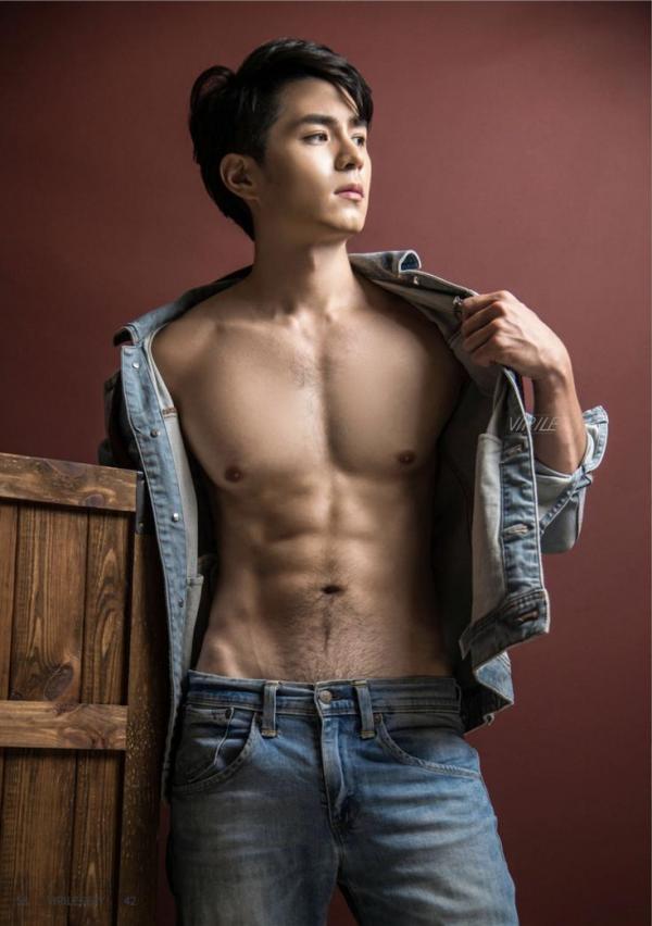 Virile-No.42-–-Nate-EbookVideo