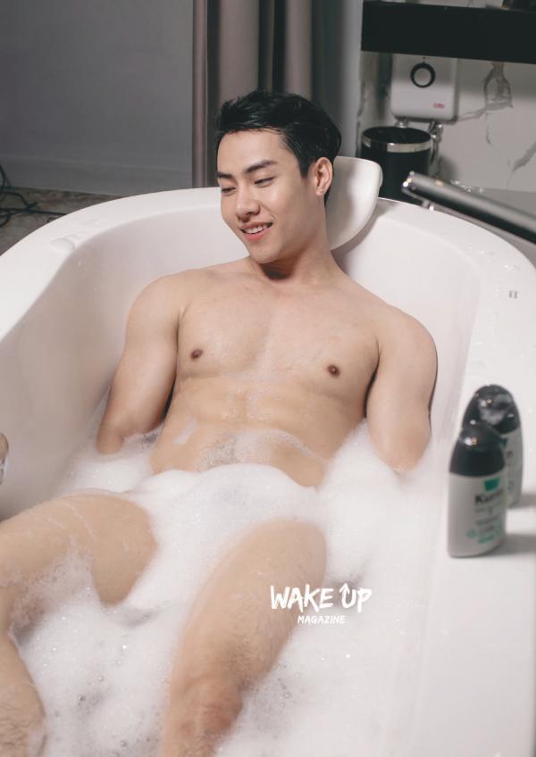 WAKE-UP-04--Hack-Sathaporn