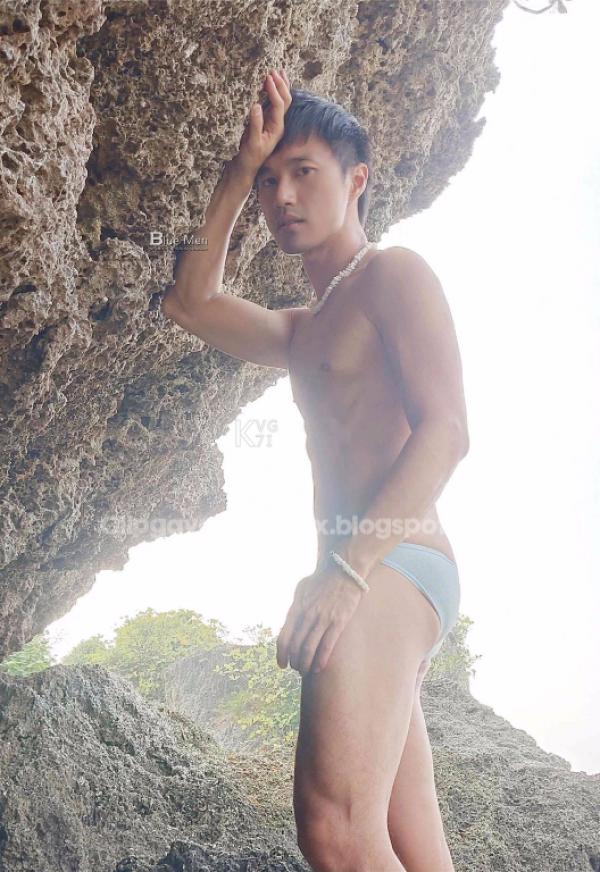 Whoseman-NO.49-人魚王子的愛情魔法--阿部--安東尼