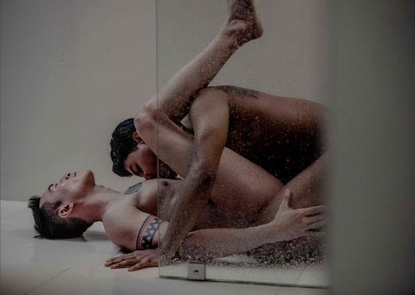 XROMANCE-2--Love-Actually