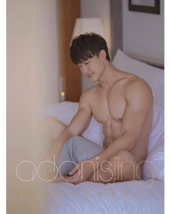 Yilianboy-collection-–-Six-pack-body