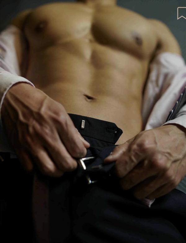 Youto-Chou-Photo-Book-Vol.01--Vol.02-芋頭個人寫真兩本組合西裝男的週五FUN-NIGHT--ART-BUFF健體文青