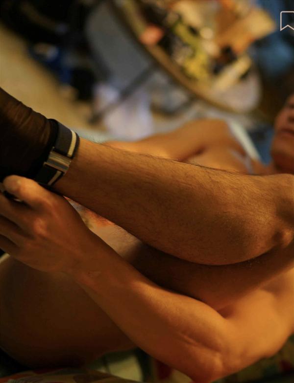 Youto-Chou-Photo-Book-Vol.01--Vol.02-芋頭個人寫真兩本組合西裝男的週五FUN-NIGHT--ART-BUFF健體文青