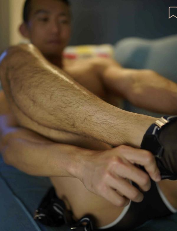 Youto-Chou-Photo-Book-Vol.01--Vol.02-芋頭個人寫真兩本組合西裝男的週五FUN-NIGHT--ART-BUFF健體文青