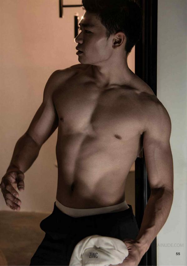 ZiNC-02--The-Hunky-Executive