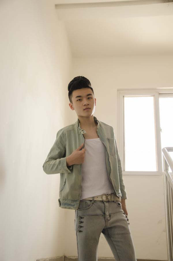 色模第二期耿彬