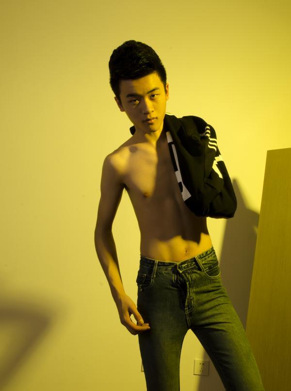 色模第二期耿彬