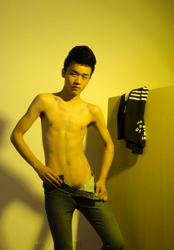 色模第二期耿彬