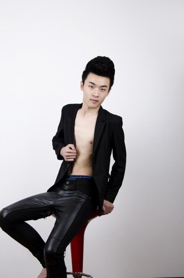 色模第二期耿彬