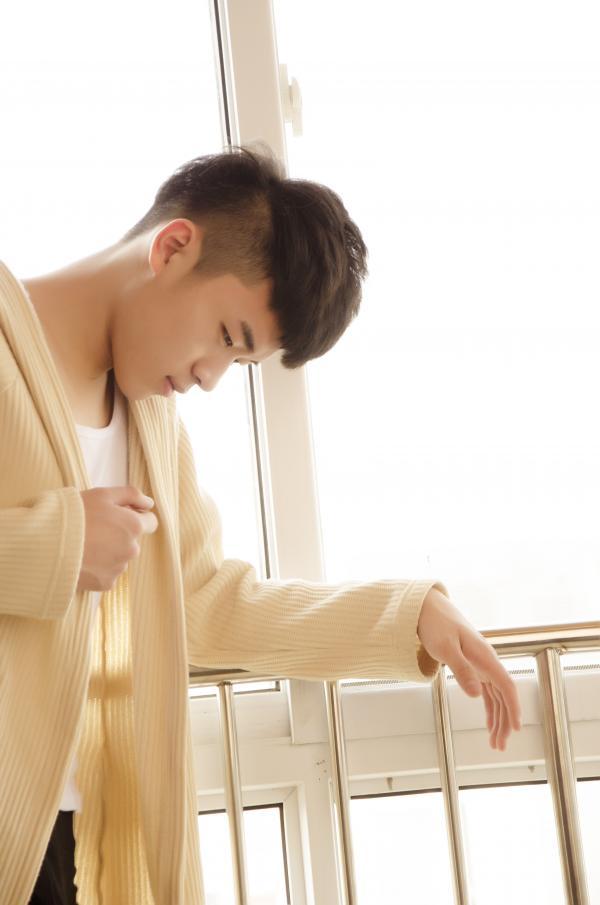 色模第二期耿彬