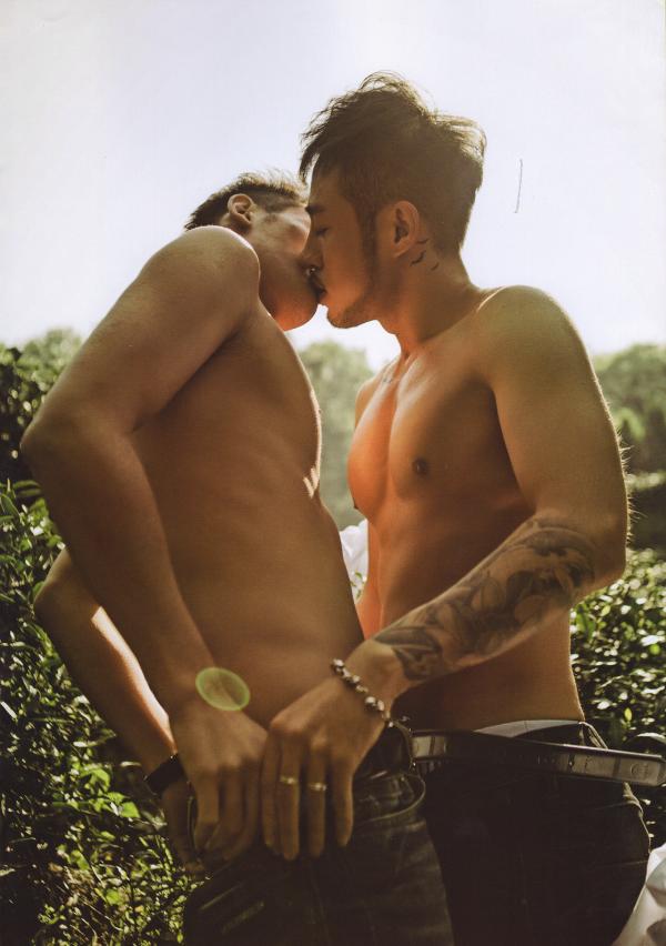 謝梓秋男性ヌード写真集「LOVE-Entanglement」-茶顏