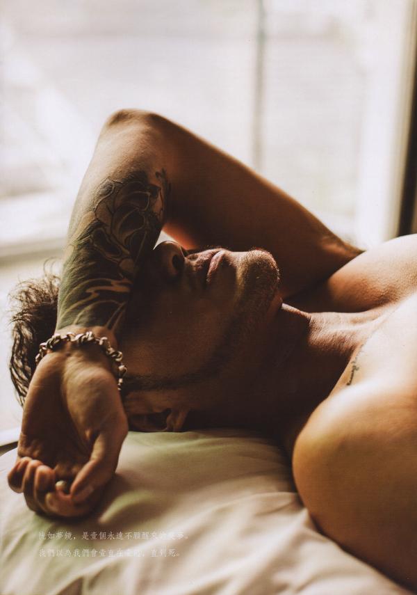 謝梓秋男性ヌード写真集「LOVE-Entanglement」-茶顏