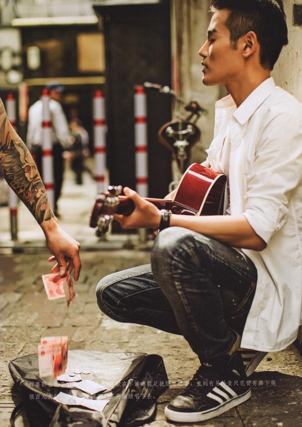 謝梓秋男性ヌード写真集「LOVE-Entanglement」-茶顏