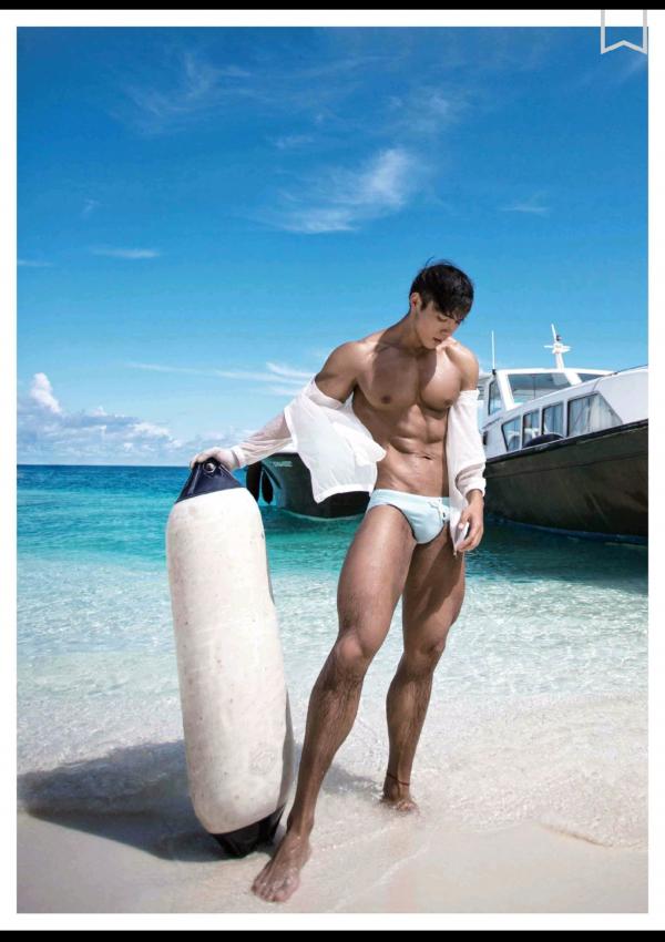 謝梓秋男性ヌード写真集「Naked-Osean」裸海之旅