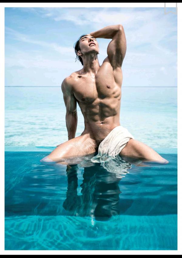 謝梓秋男性ヌード写真集「Naked-Osean」裸海之旅