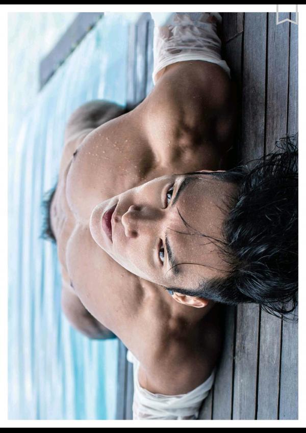 謝梓秋男性ヌード写真集「Naked-Osean」裸海之旅