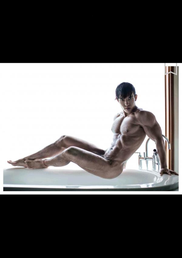 謝梓秋男性ヌード写真集「Naked-Osean」裸海之旅