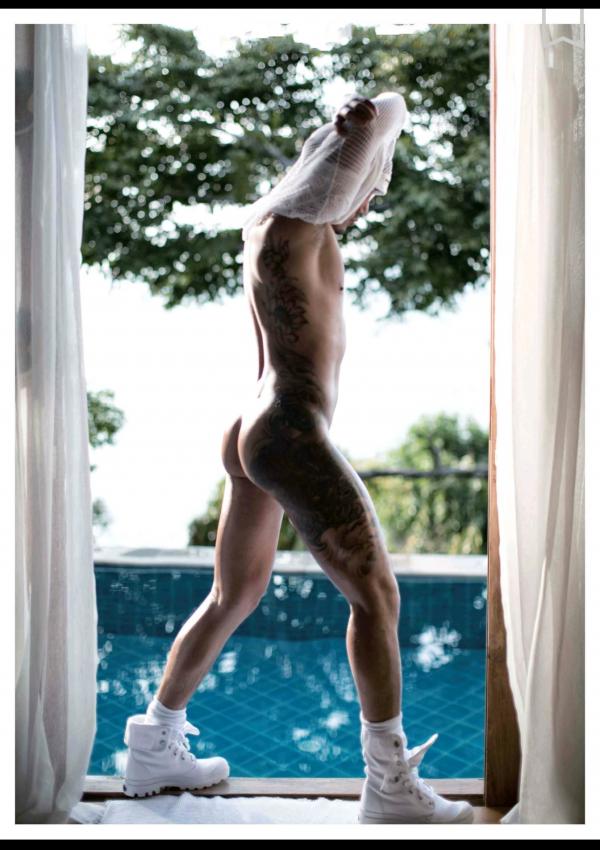 謝梓秋男性ヌード写真集「Naked-Osean」裸海之旅