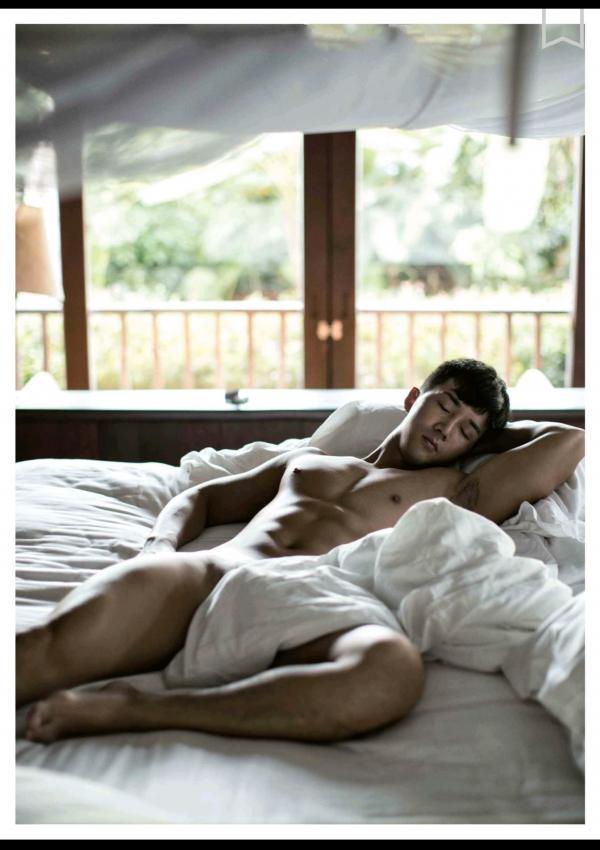 謝梓秋男性ヌード写真集「Naked-Osean」裸海之旅